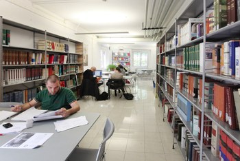 sala di lettura biblioteca Mario Gattullo